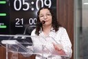 Vereadora Marleide Cunha pede explicações sobre descontos nos salários de servidores municipais