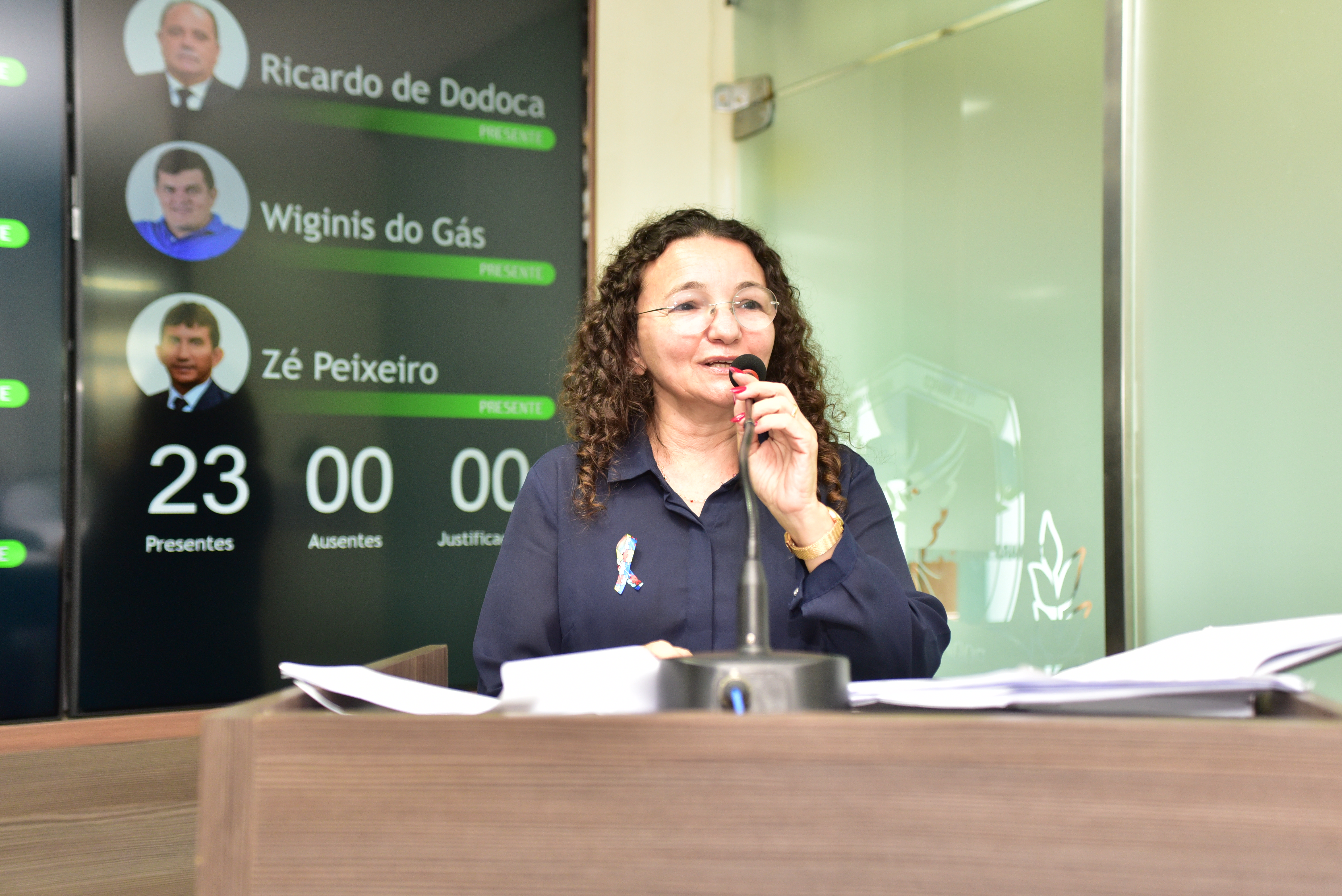 Vereadora Marleide Cunha critica suplente de vereador que debochou de servidores públicos