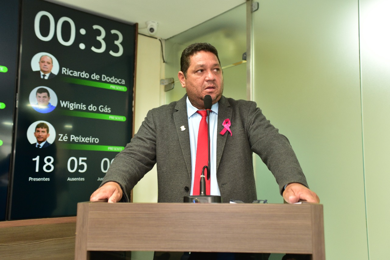 Vereador Omar Nogueira atenta-se para obras em Mossoró