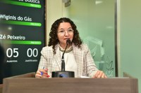 Vereadora Marleide Cunha comemora a publicação de duas leis de seu mandato